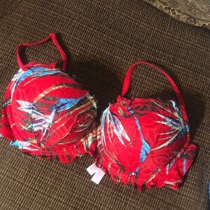 Victoria Secret Pink underwire bra in 34D